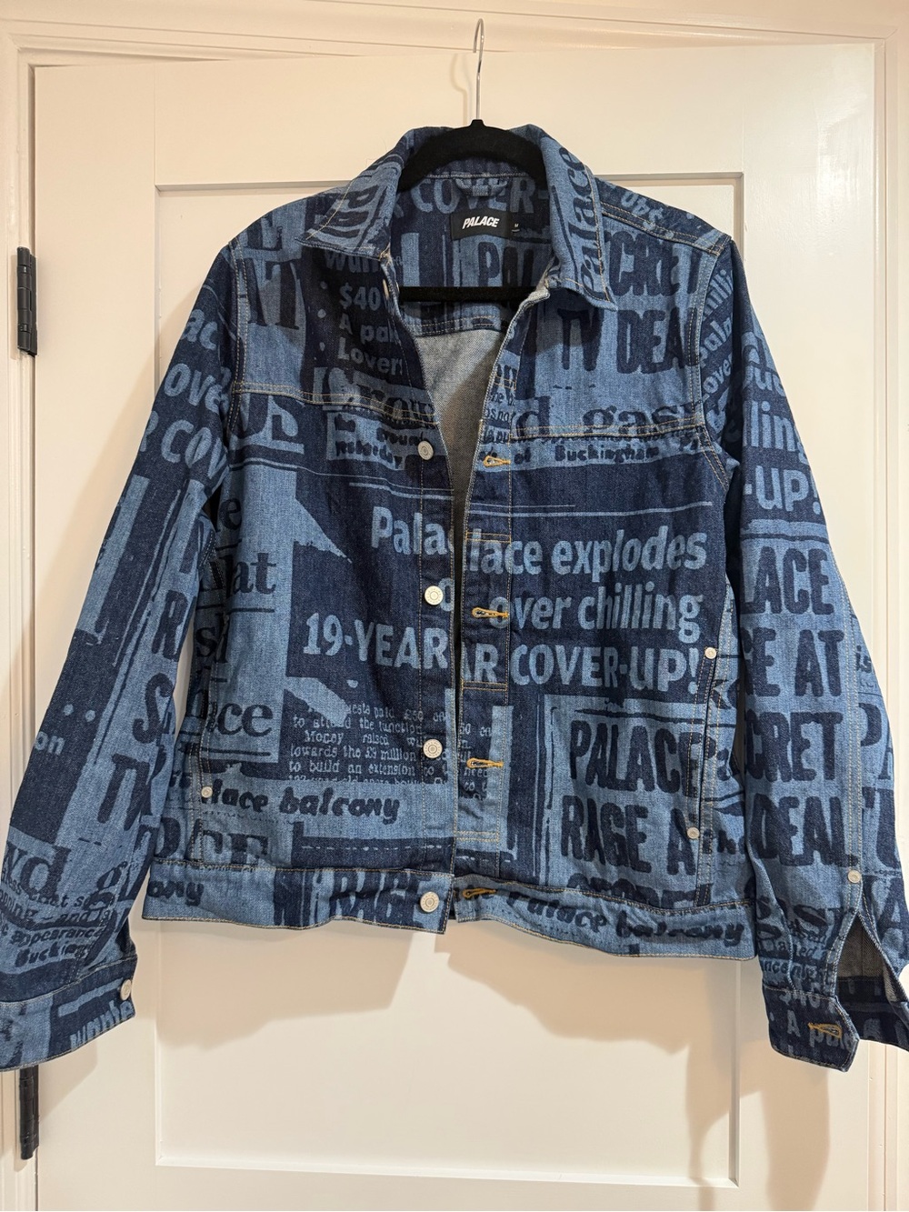 PALACE Two-Tone Blue Graphic Denim Jacket